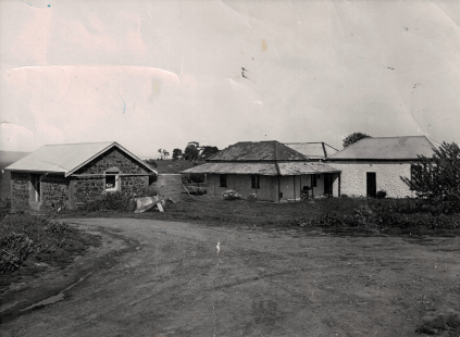 Gårdshusene ved begynnelsen av eiendommens historie