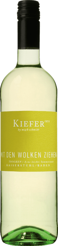 Mit den Wolken ziehen trocken - Weingut Kiefer