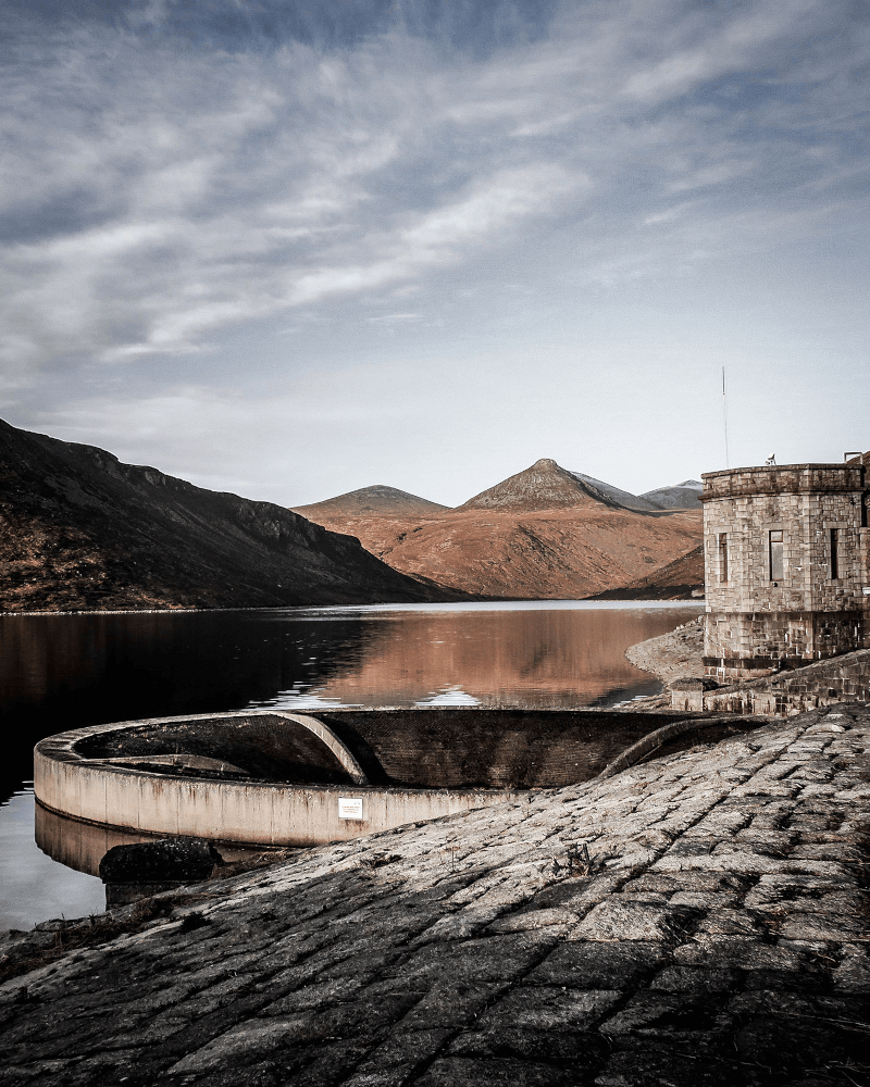 Das Silent Valley Reservoir in den Mourne Mountains