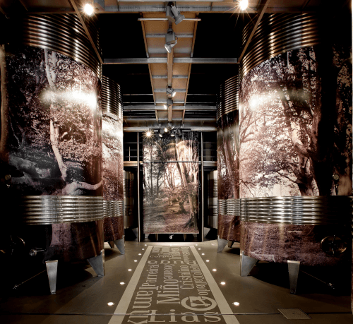 Toppmoderne teknologi i vinkjelleren på Lagar de Cervera